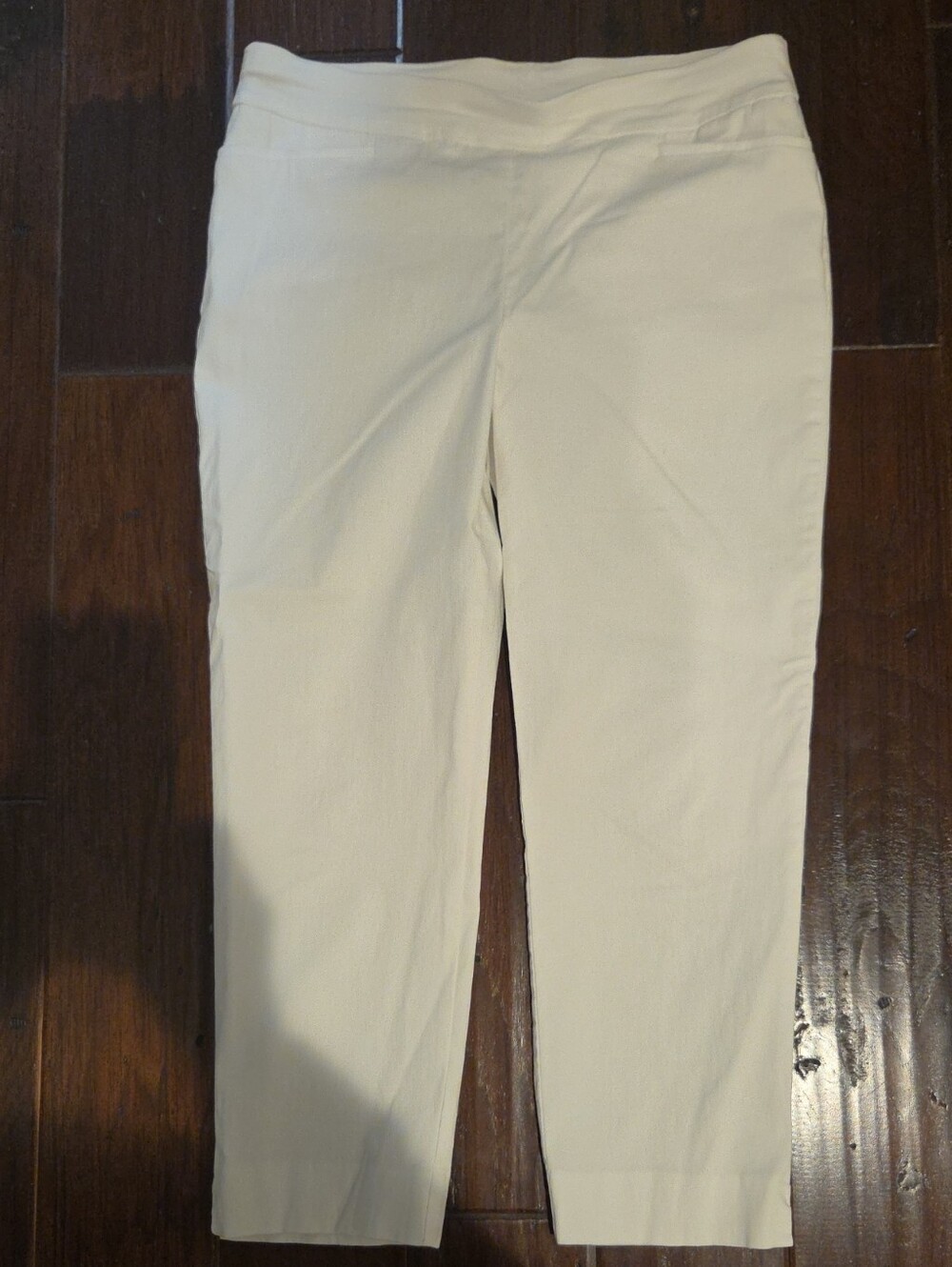 Chico's White Cropped Straight-Leg Pants Size 1